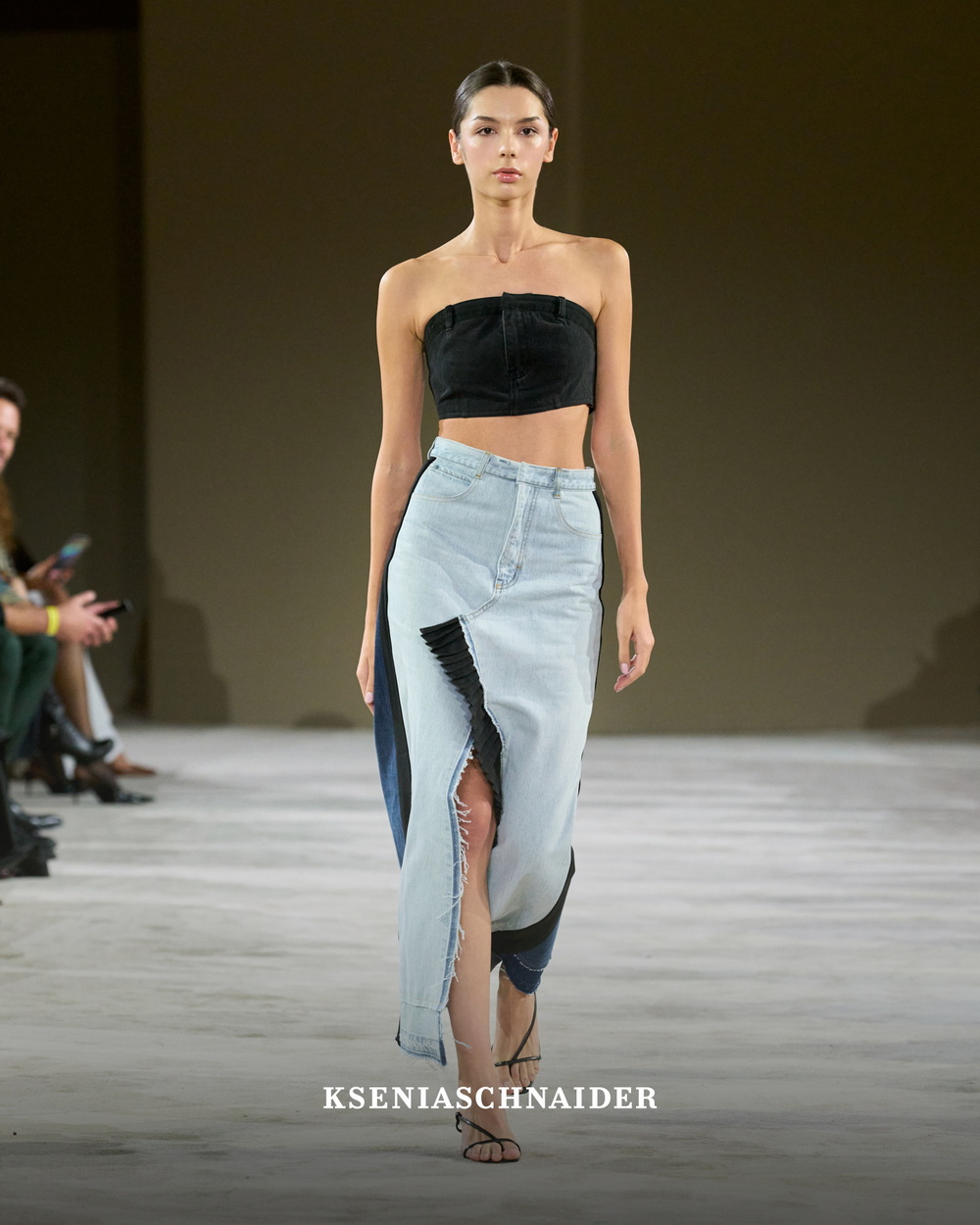 Cover 11