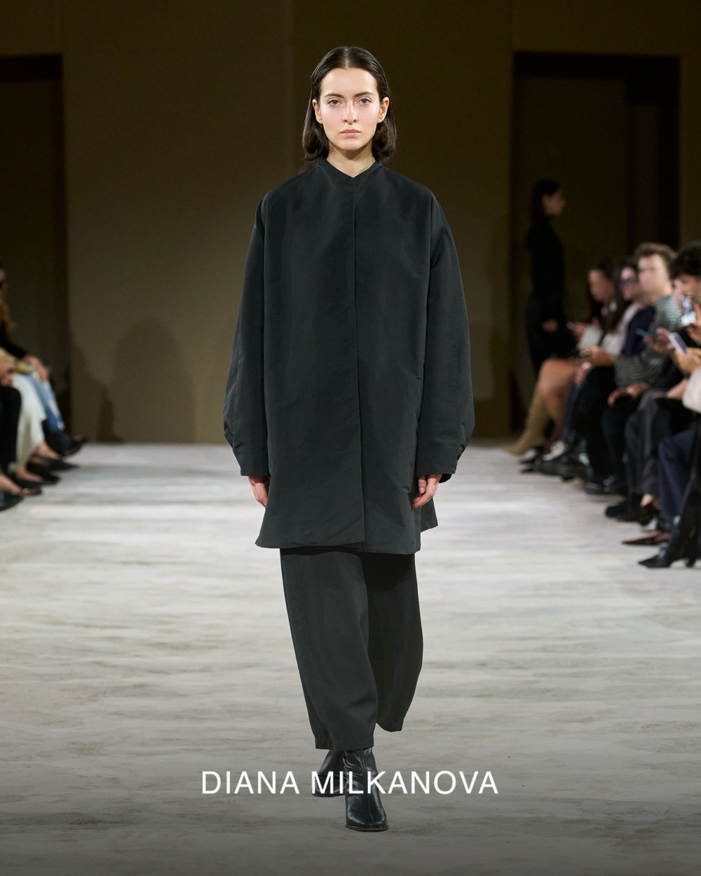 Cover 18