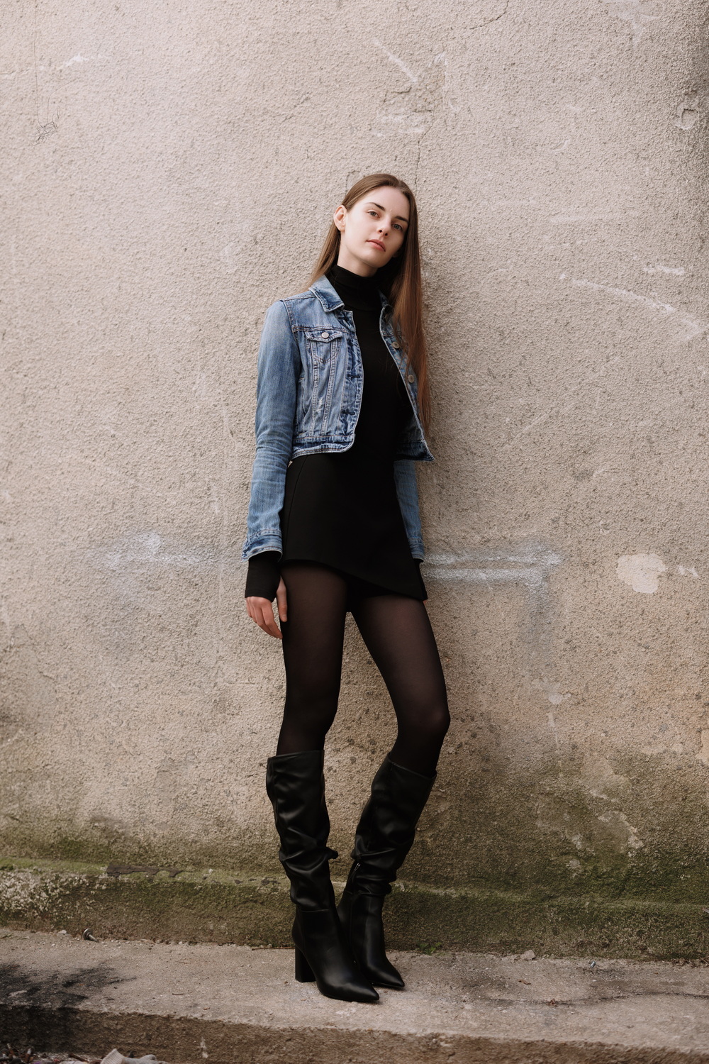 Cover 16