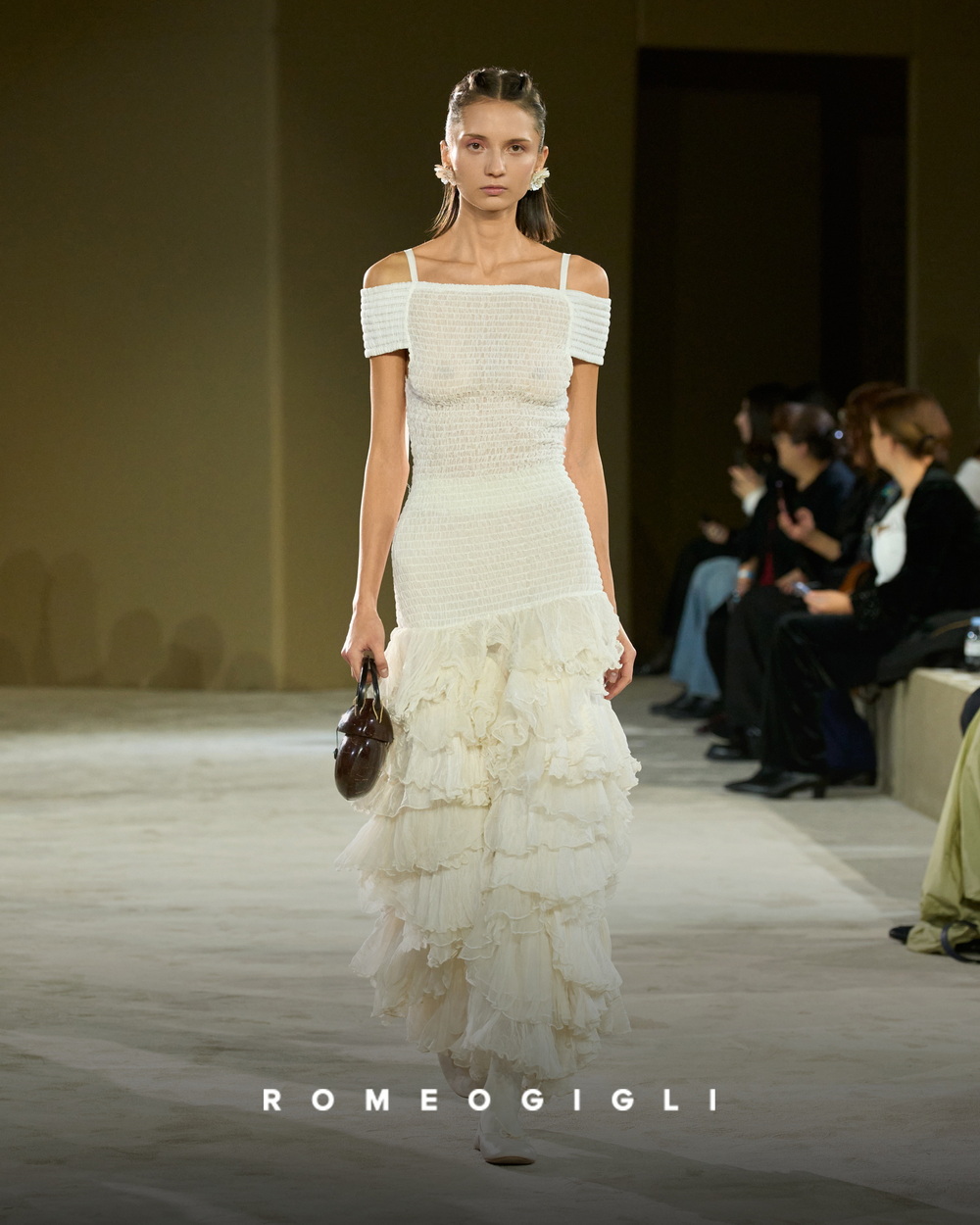Cover 23